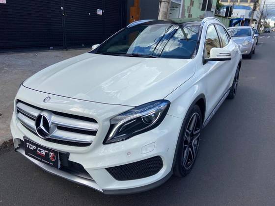 MERCEDES-BENZ GLA 250 2.0 16V TURBO GASOLINA SPORT 4P AUTOMÁTICO MERCEDES-BENZ GLA 250 2.0 16V TURBO GASOLINA SPORT 4P AUTOMÁTICO